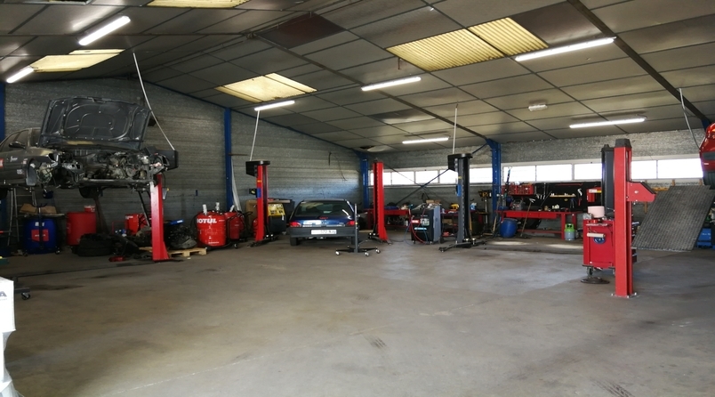 Garage, entretien mécanique